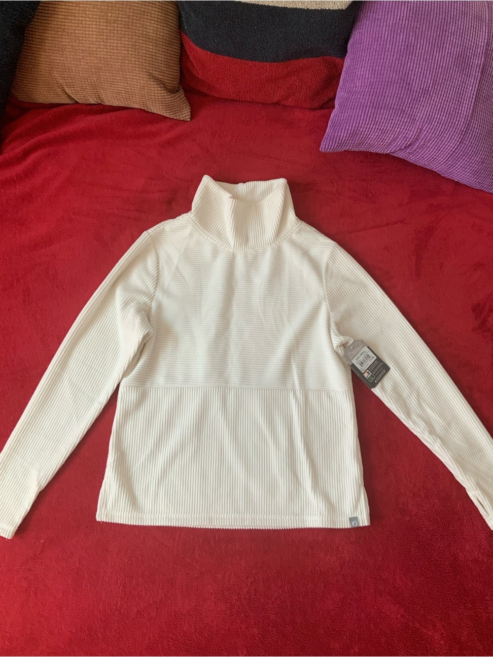 Ribbed Turtleneck Pullover Sweater — White